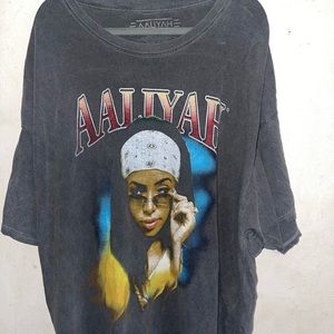Aaliyah Vintage Tee